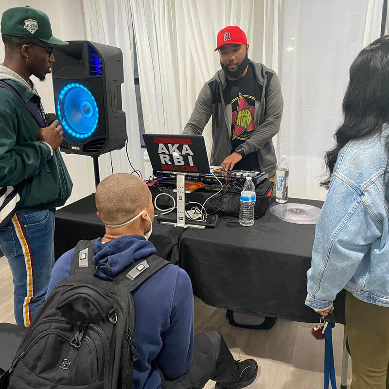 DJ class with students and DJ RBI